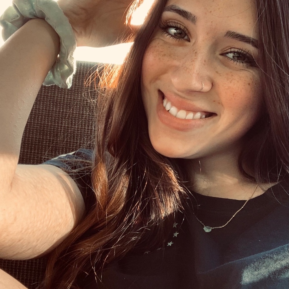 Meet your Posher, Hannah